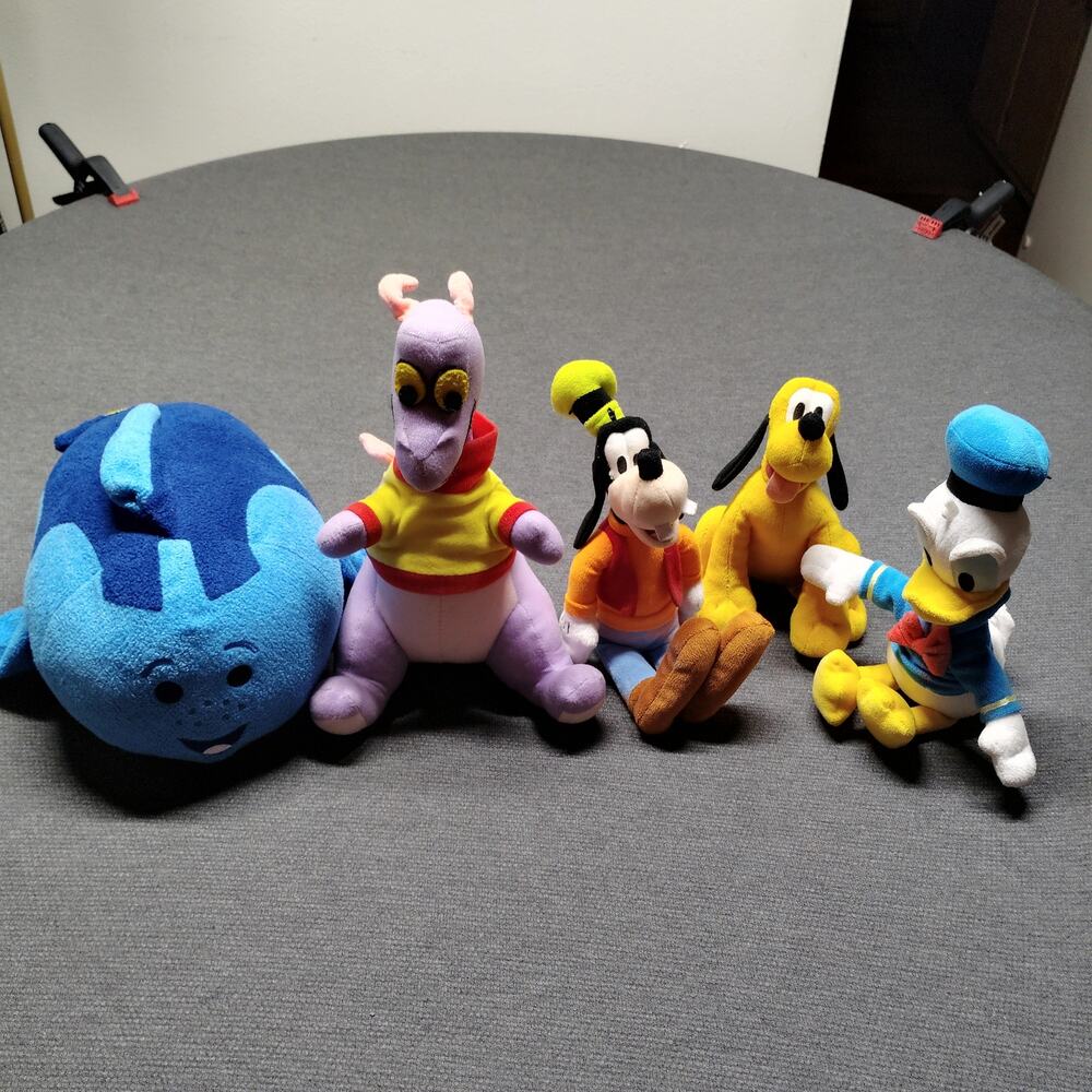Disney Plush Lot 5 Dory Pluto Donald Goofy Figment Characters